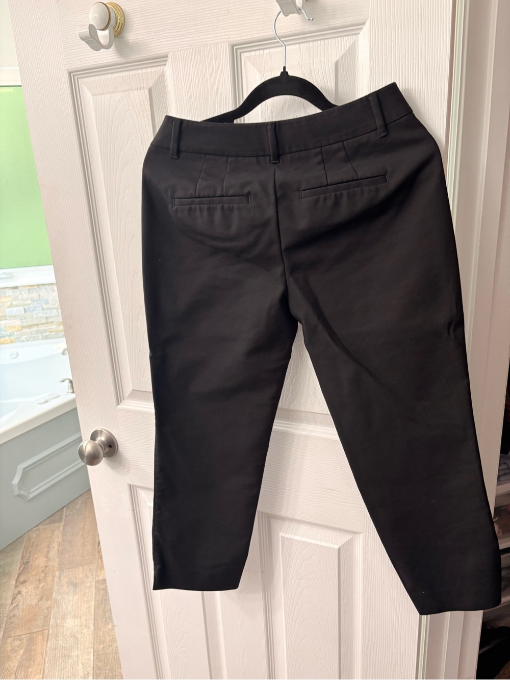 White House Black Market Black Straight Crop Pants